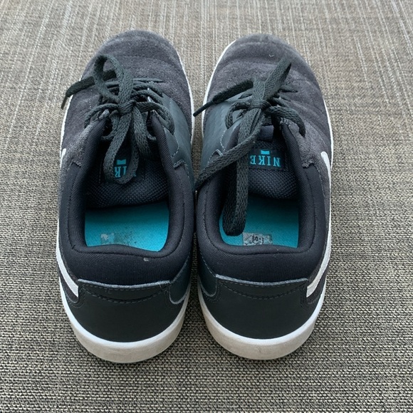 Nike Rabona SB Kids Skate Suede Sneakers - Picture 5 of 7